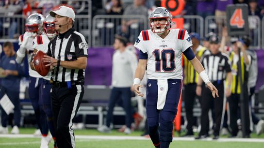 Podcast: Bedard breaks down Patriots-Vikings with The SportsHub taken at BSJ Headquarters (Patriots)